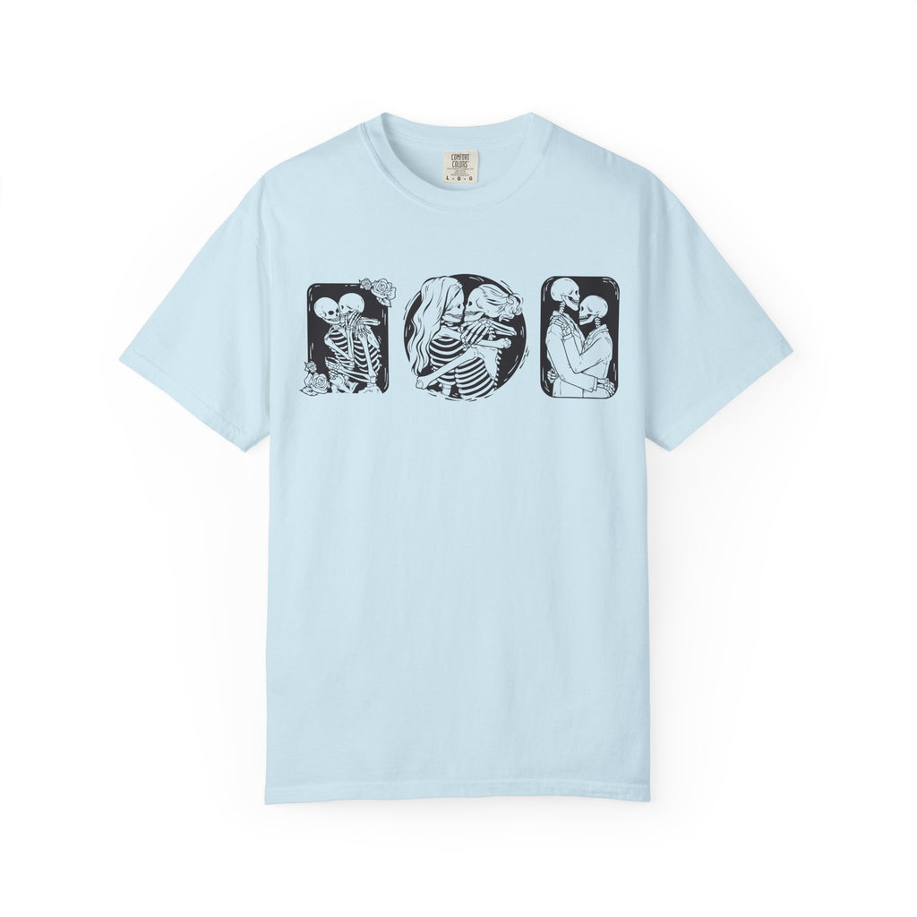 Skeleton Love Graphic T-Shirt — Vintage Gothic Couple Illustration